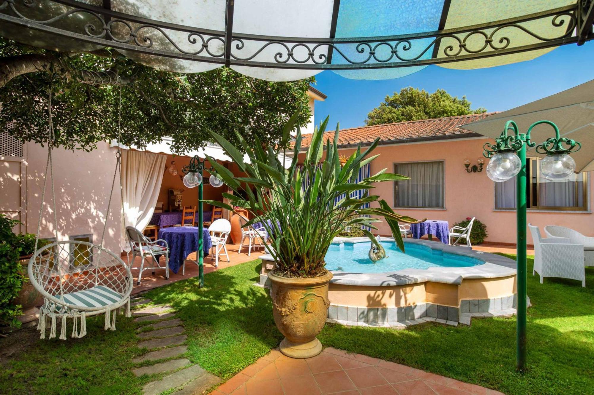 Hotel Sonia Forte dei Marmi Exteriör bild