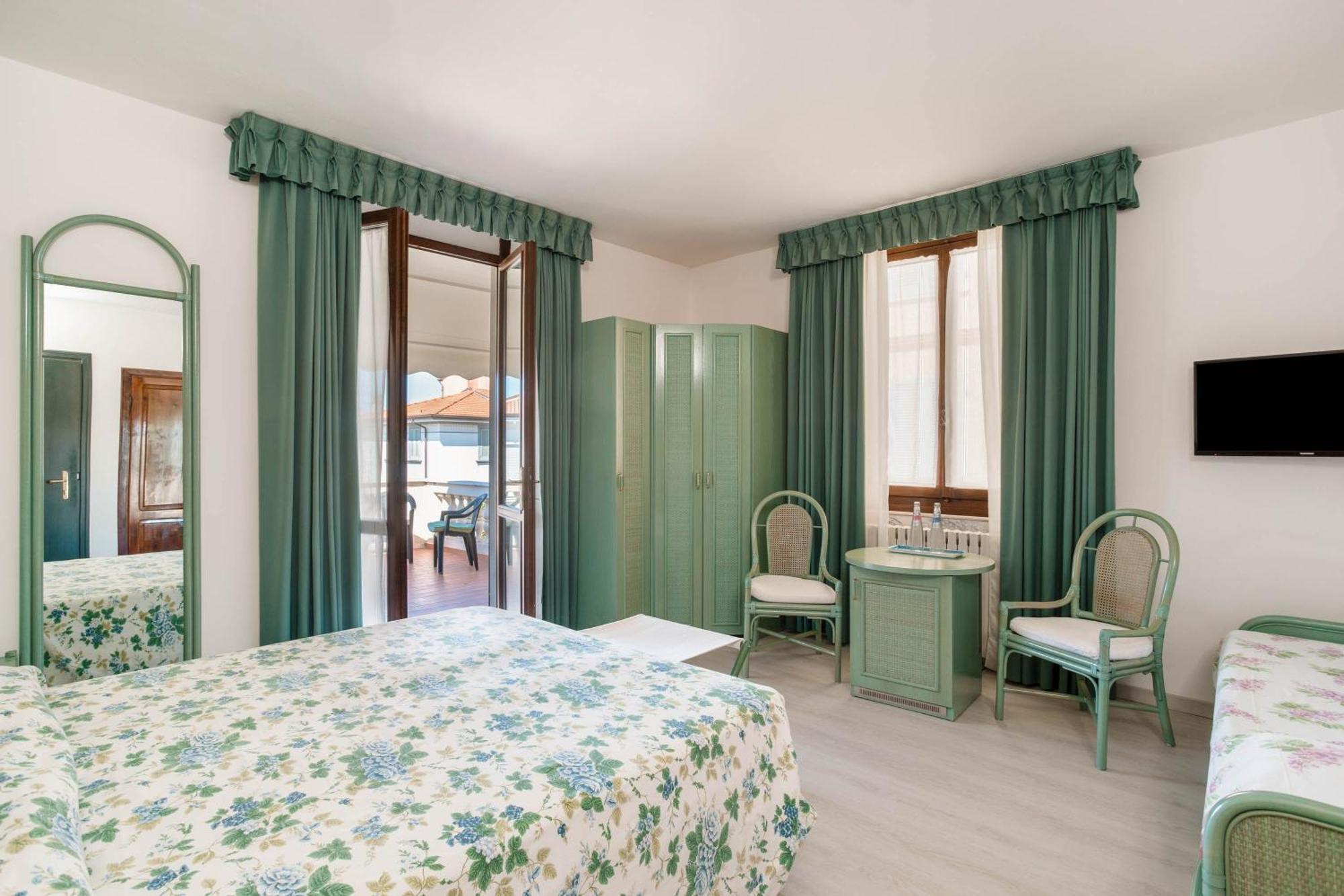 Hotel Sonia Forte dei Marmi Exteriör bild