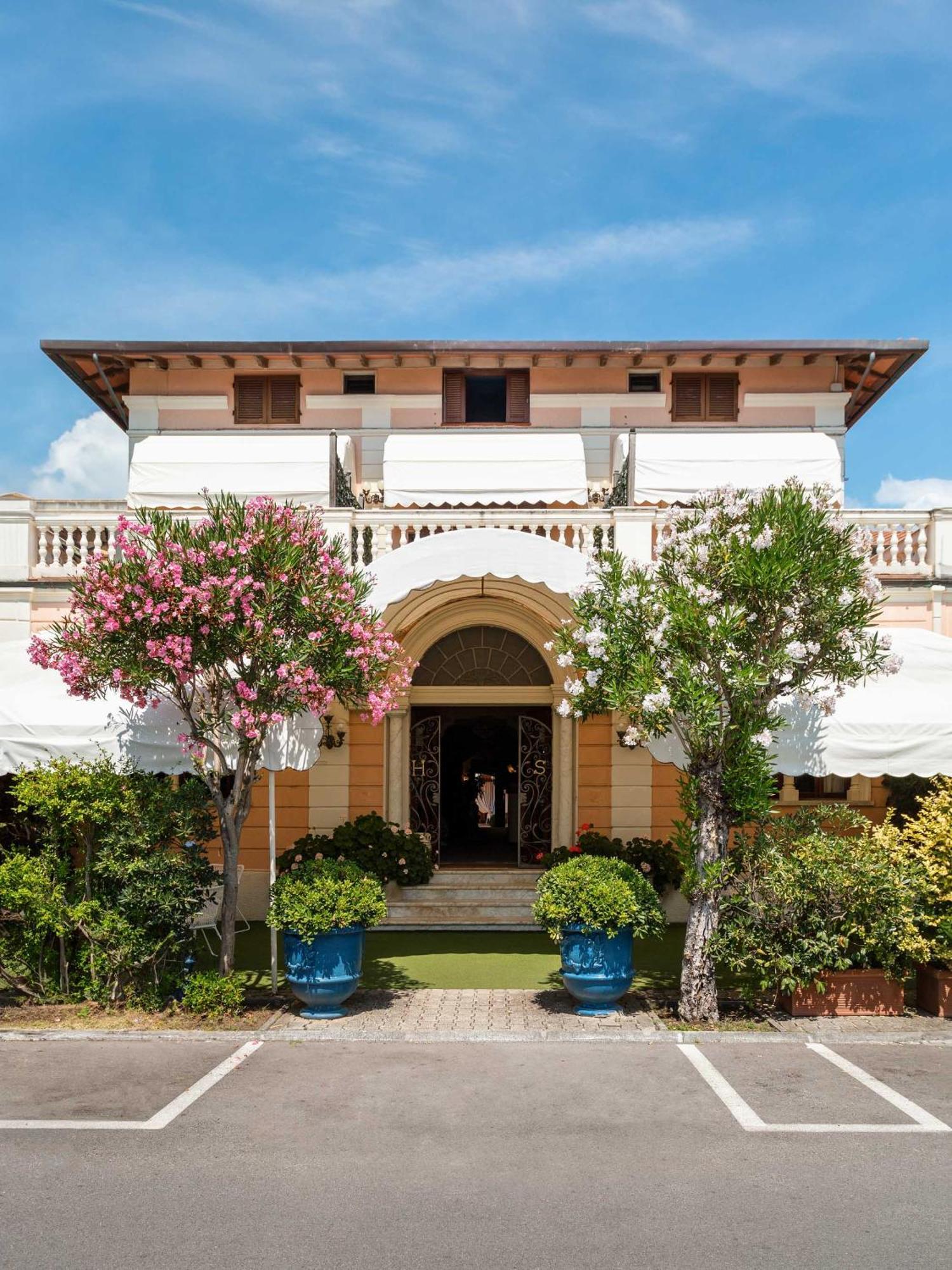 Hotel Sonia Forte dei Marmi Exteriör bild