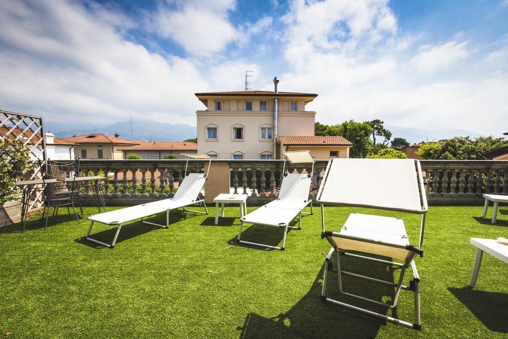 Hotel Sonia Forte dei Marmi Exteriör bild