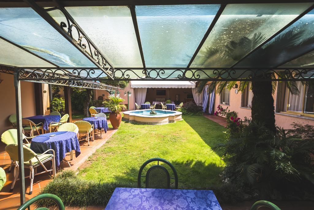 Hotel Sonia Forte dei Marmi Exteriör bild