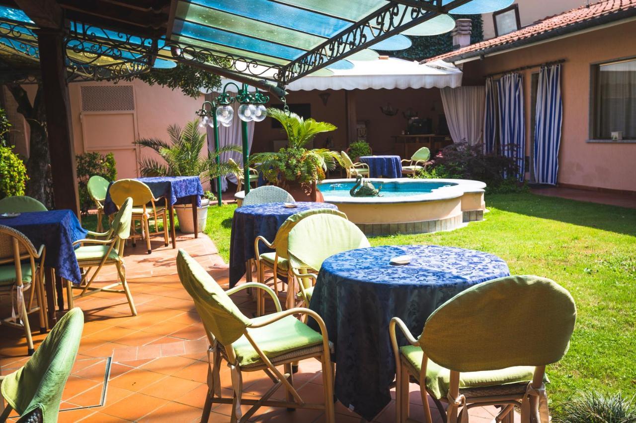 Hotel Sonia Forte dei Marmi Exteriör bild