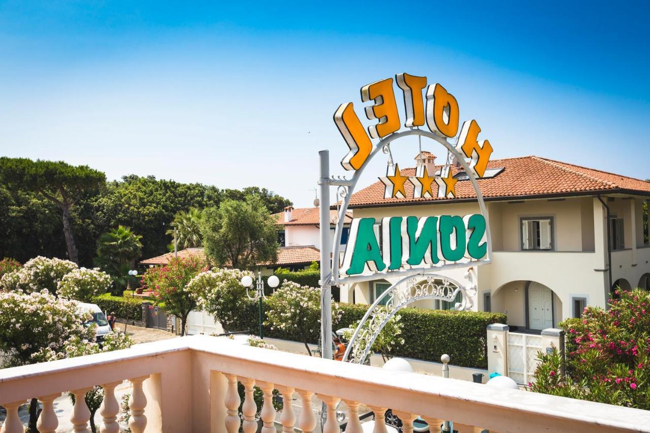 Hotel Sonia Forte dei Marmi Exteriör bild